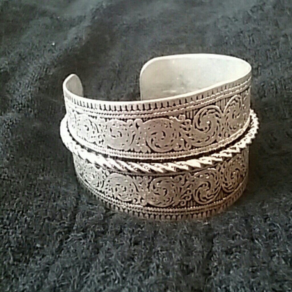 SALE!!!  Silver Cuff Bracelet